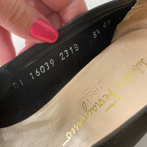 Vintage Salvatore ferragamo wedge pumps heels black 8 AAAA fits 7.5-8 - Picture 8 of 9